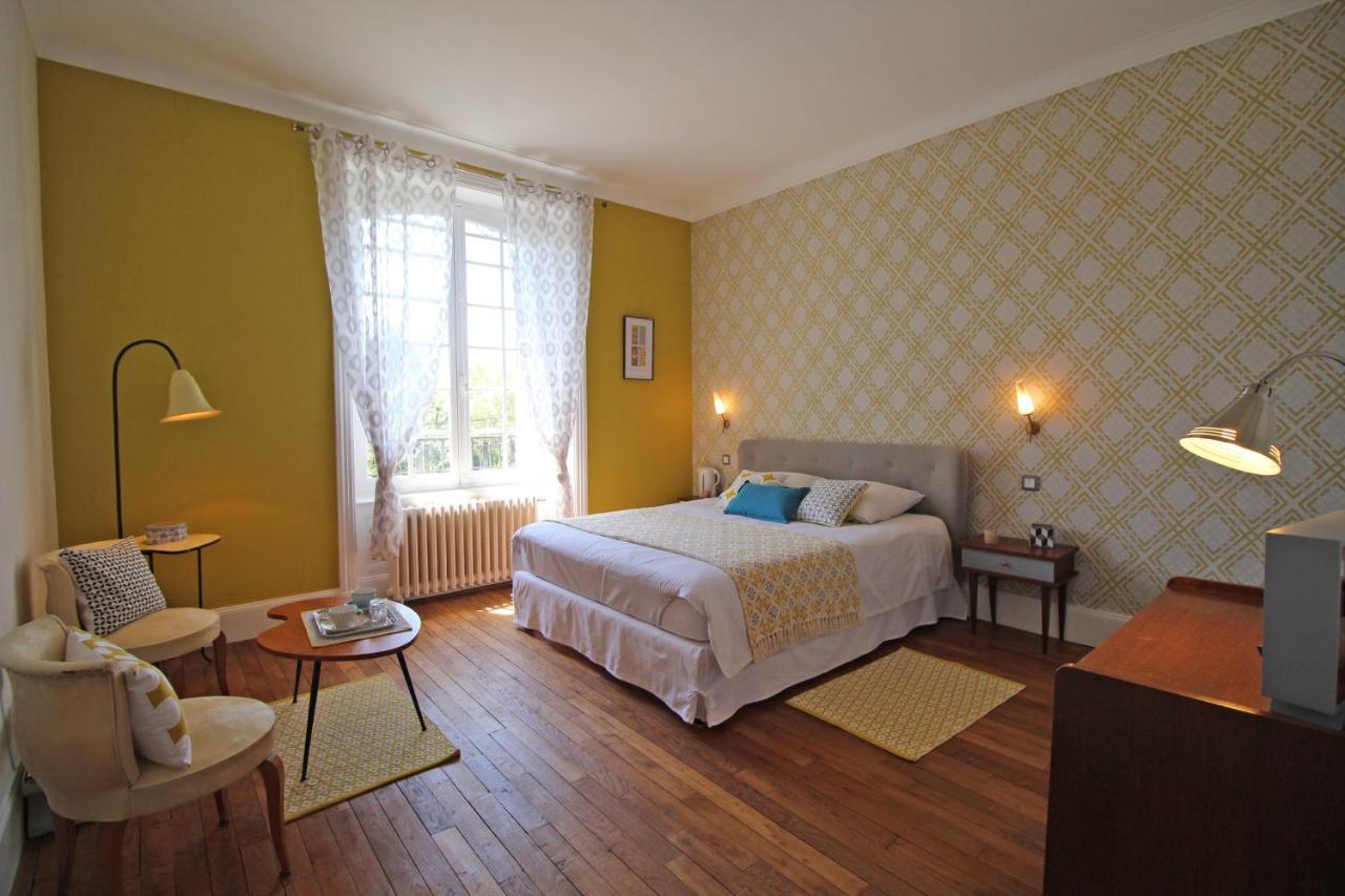 Bed and Breakfast Au Fil Du Temps Châlus Exterior foto